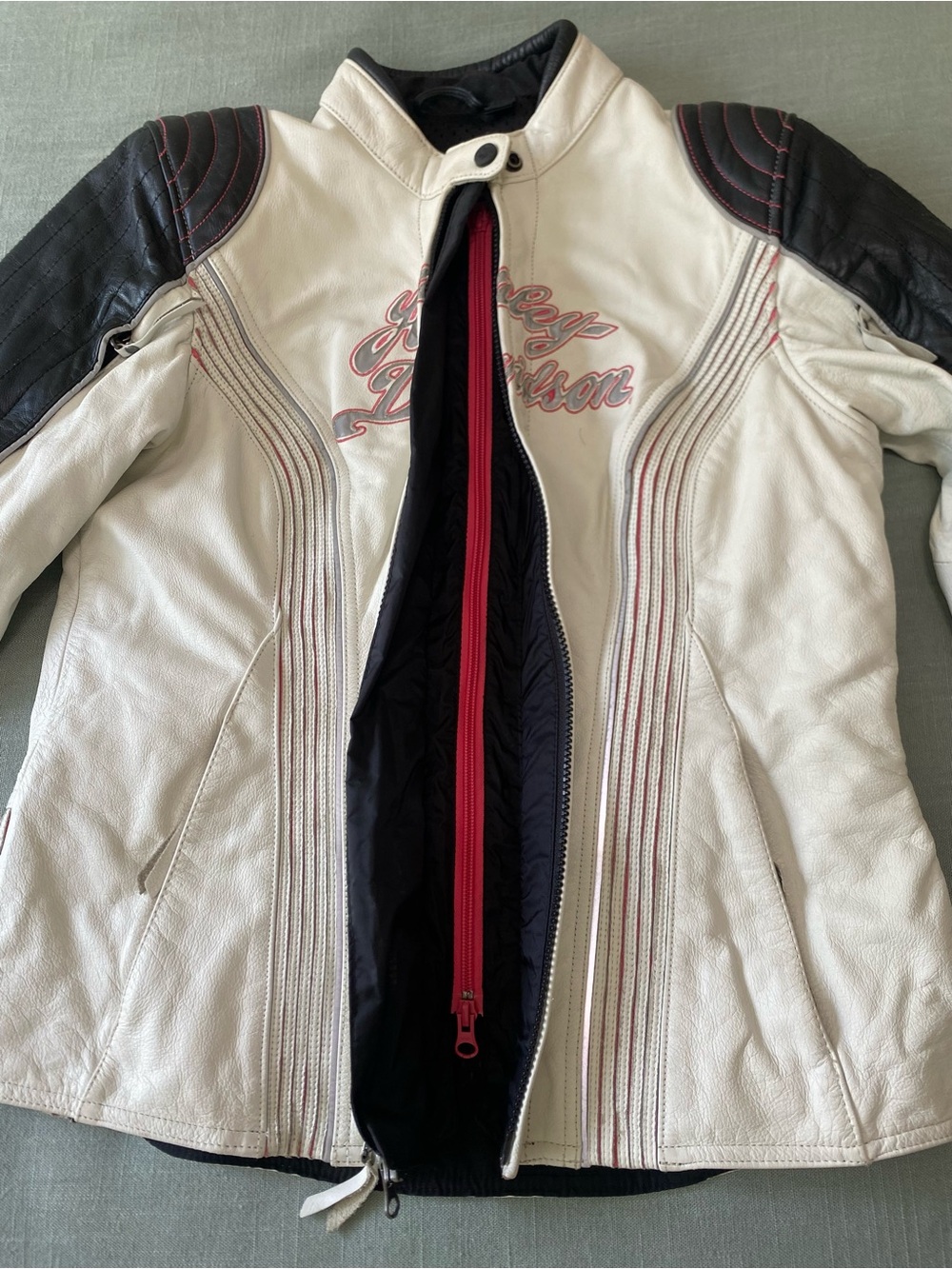 Harley-Davidson Women's “Spirited Eagle” White and Pink Leather Jacket - Picture 9 of 13